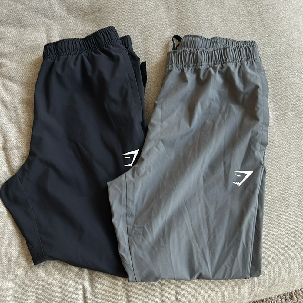 Gymshark ARRIVAL WOVEN JOGGERS
Slim Fit